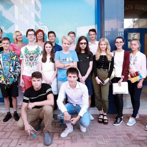 Выпускники